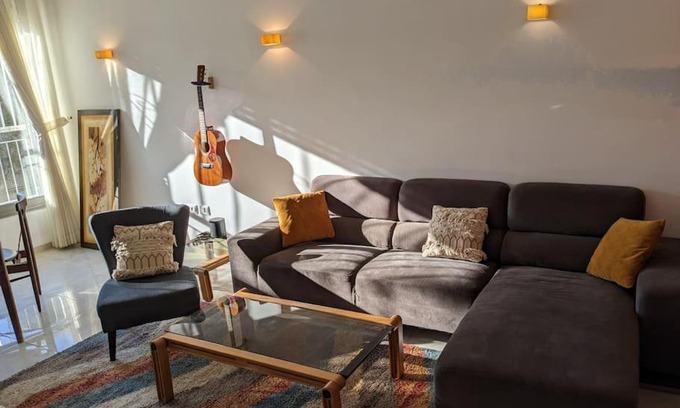 Haifa Apartamento | HOREV 1,000 SQ FT 1WK min 4BR Film Festival & Beach