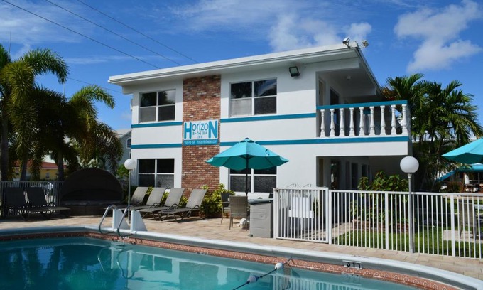 East Fort Lauderdale Hotel | Horizon by the Sea Inn