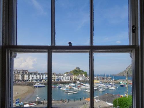 Hele Casa | Hornblower - Hddv