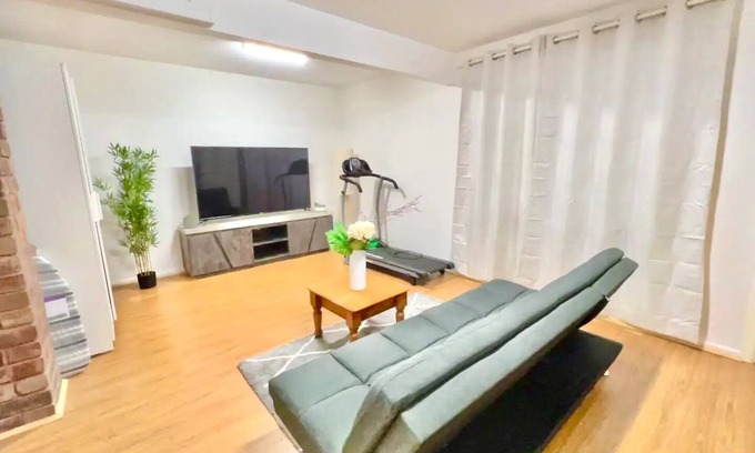 Hornsby Casa | Hornsby 5 Br Breath-taking Tranquil Oasis
