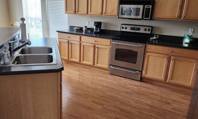 Horseshoe Beach Condominio | Horseshoe beach getaway. America's last frontier