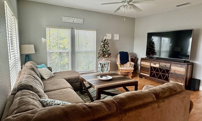 Horseshoe Beach Condominio | Horseshoe Hideaway Where your dreams of Sunsets Fishing and Scalloping come true