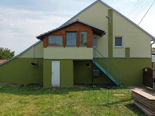 Dyjakovice Apartamento | HospůdkaU Straků