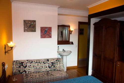 Figueras (Castropol) Casa | Hospedaxe Carragal