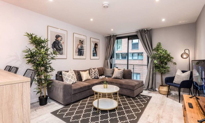Baltic Triangle Apartamento | Host Apartments Baltic Balcony Apt