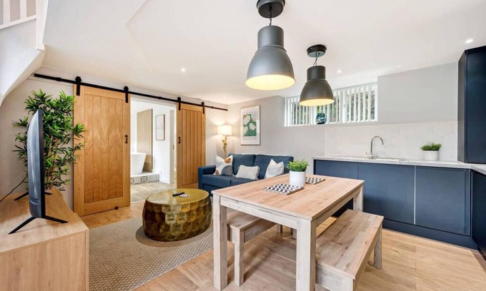 Georgian Quarter Apartamento | Host Apartments The Georgian Coach House 2