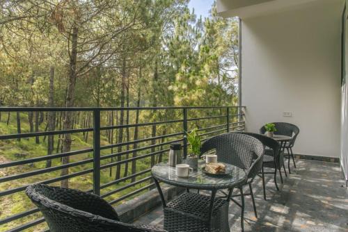 Dharampur Apartamento | Host jatin Mountain hills kasauli 7o1827o7o3