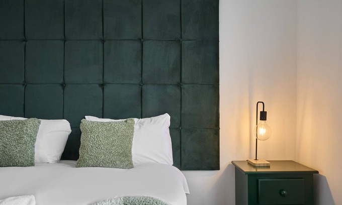 Cribbs Causeway Casa | Host & Stay | Bristol Property