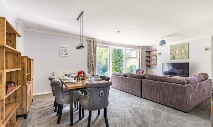 Coltishall Casa | Host & Stay | Church Close