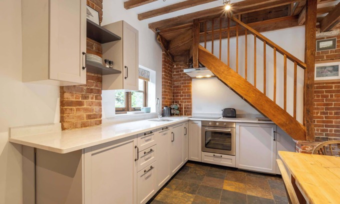 Bilting Casa | Host & Stay | Downs Farm Granary