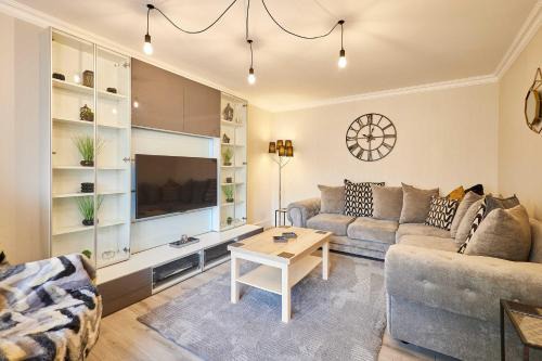 Whitby Casa | Host & Stay - Eskdale Escape