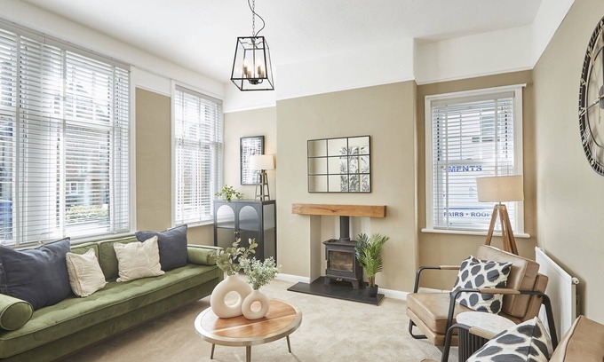 Pateley Bridge Casa | Host & Stay | Roslyn House