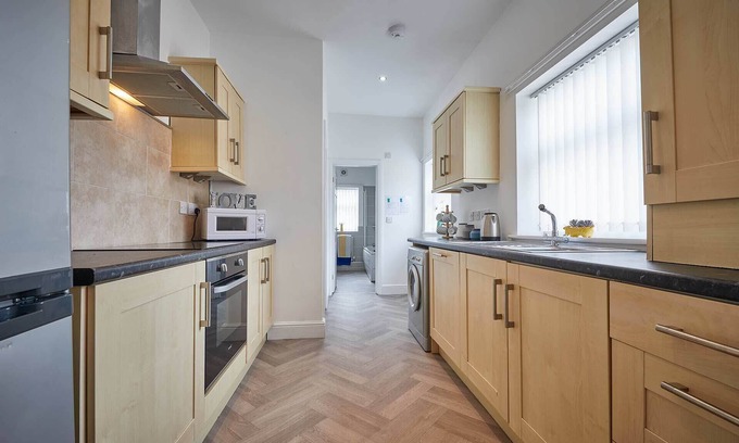 Seaton Delaval Casa | Host Stay Skyview