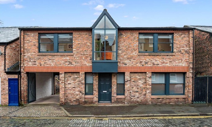 Hope Street Casa | Host & Stay - The Coachouse at Pilgrim St