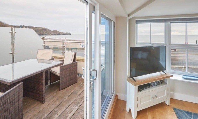 Sandsend Casa | Host & Stay | Turnstone Cottage
