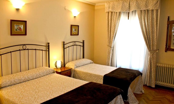 Centro histórico de Ávila Casa | Hostal Alcántara