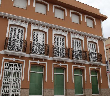 Tabernas Casa | Hostal Avenida