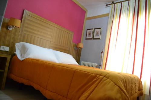 Alcalá de Henares Casa | Hostal Don Juan I