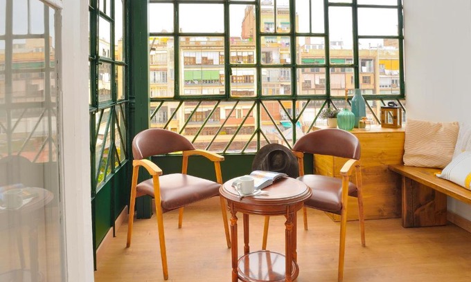 Dreta de l'Eixample Casa | Hostal Girona