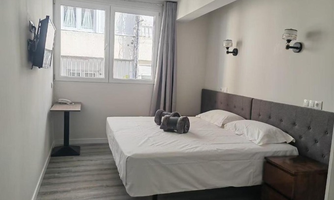 El Pilar Casa | HOSTAL GOLDEN 21*
