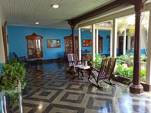 Leon Hotel | Hostal Harvest House