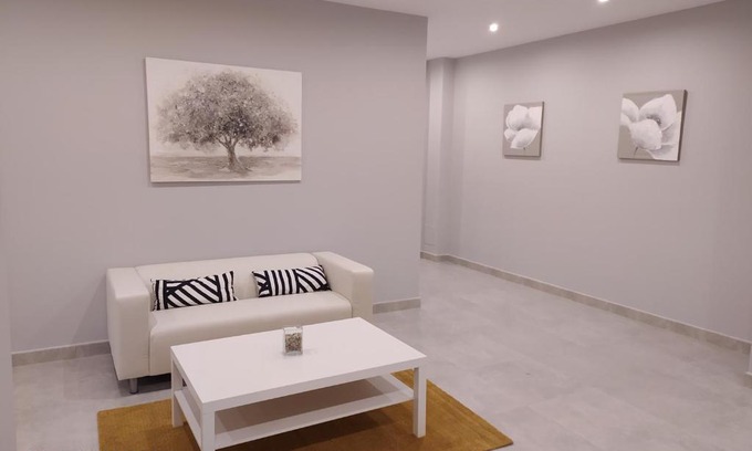 Santa Olalla Casa | hostal la taurina