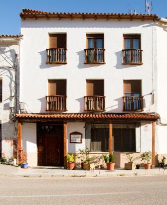 Cañete Casa | Hostal La Toba