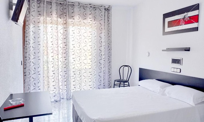 La Estacion Casa | Hostal Lady Ana María