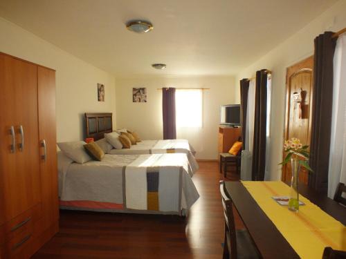 Playa Ancha Hotel | Hostal Miramar