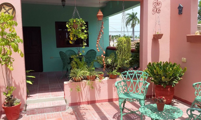 Casilda Casa | Hostal Restaurante La Rosa