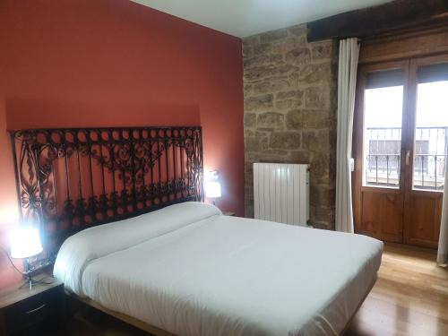 Olite Casa | Hostal Rural 18 de Abril