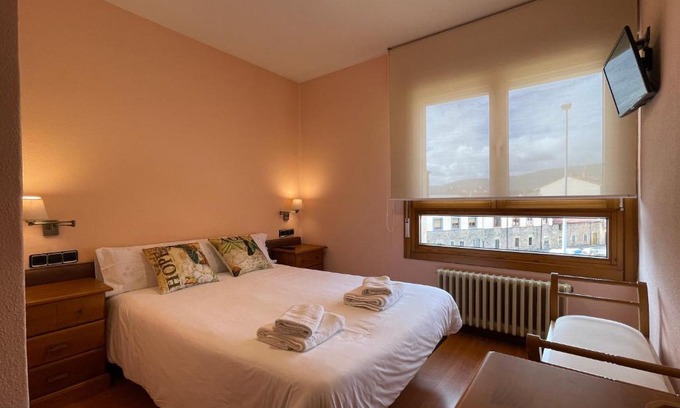 Duruelo de la Sierra Casa | Hostal Torreblanca