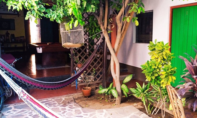 Leon Casa | Hostal Vacaciones Nicas