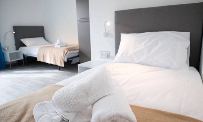 Tower Road Hostal | Hostal ∙ AM Hostel