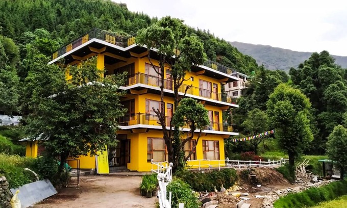 Bhagsu Nag Hostal | Hostal ∙ 8 huéspedes