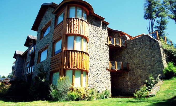 Puerto Manzano Hotel | Hosteria Patagon