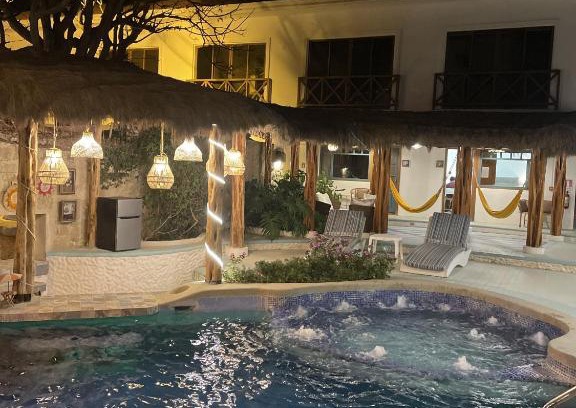 Punta Blanca Hotel | Hosteria Punta Blanca