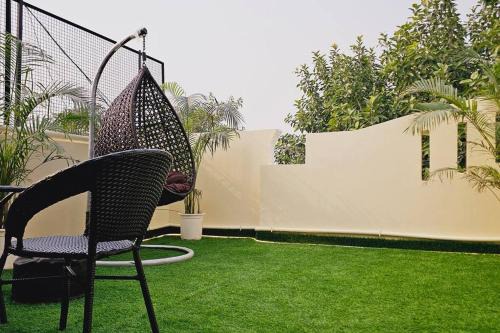 Greater Kailash Enclave I Apartamento | Hostmystay-2bhk w/t Terrace! Gk1