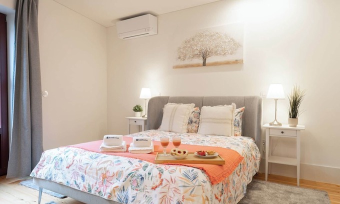 Guimaraes Apartamento | HostWise - Modern and Spacious Apartments