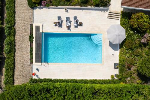 Paredes Apartamento | HostWise - Modern Villa & Shared Pool in Paredes
