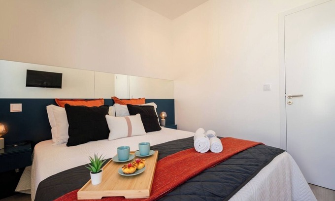 Aldoar Apartamento | HostWise - Seaside Trendy Flat