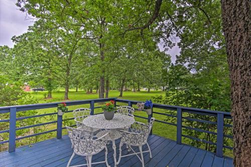 Grove Casa | Hot Tub and Deck Tranquil Home Near Grand Lake