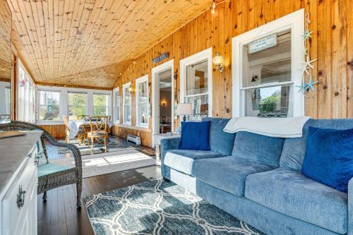 Ogunquit - Wells Casa | Hot Tub and Fireplace Coastal Getaway in Maine