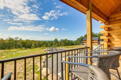 McHenry Casa | Hot Tub and Game Room Mtn Cabin in Deep Creek Lake