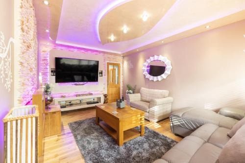 Acresford Apartamento | Hot Tub and Garden Spacious Unique 3 Bed House