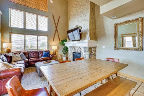 Wolf Creek Casa | Hot Tub and Mtn-View Deck Townhome in Eden