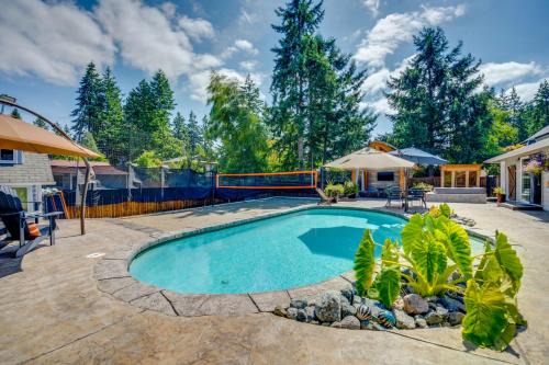 University Place Casa | Hot Tub and Sauna Home 8 Mi to Downtown Tacoma!