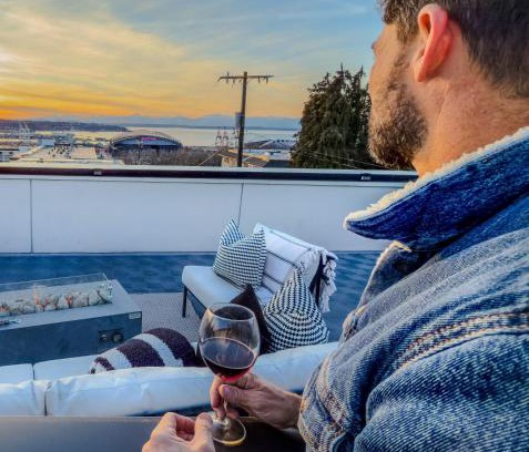 North Beacon Hill Apartamento | Hot Tub - Best Views - Near Stadiums!