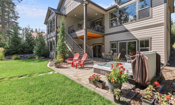 Blanchard Casa | Hot Tub |Blanchard Bliss at Stoneridge Golf Course |Indoor Community Pool |Silverwood |Lakefront