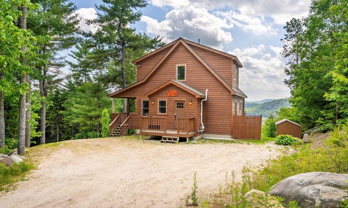 Bryant Pond Casa | Hot Tub | Breathtaking Views and Dog Friendly